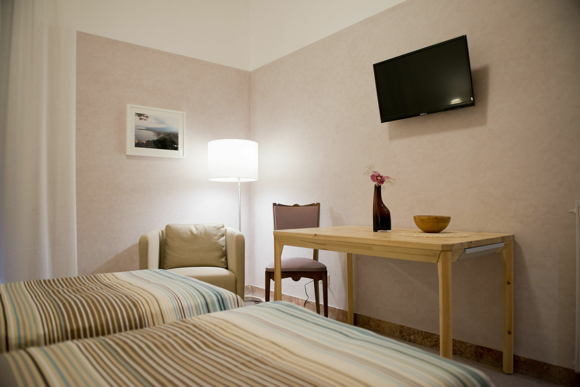 Bed and Breakfast Garibaldi R&B Мессина Экстерьер фото